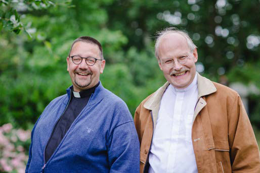 Pfarrer Uwe van Raay (l) und Pfarrer Konrad Schrieder (r)